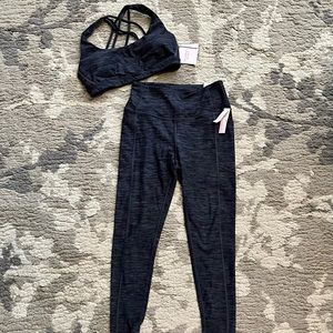 NEW Victoria’s Secret Sports Bra & Leggings Matching Set